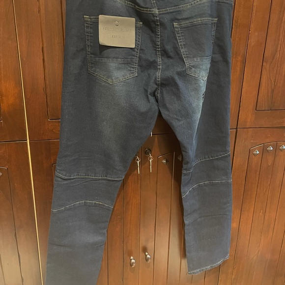 Blue jeans - Picture 4 of 4